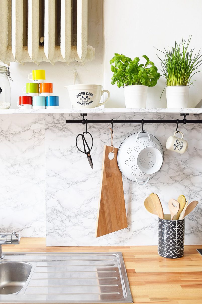 How to Build DIY Floating Shelves for the Kitchen